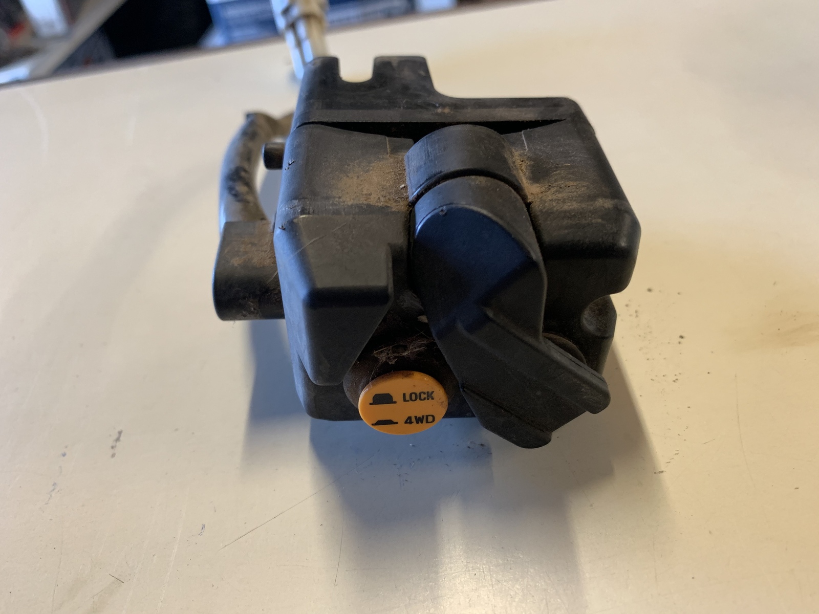 YAMAHA RHINO YXR 660 700 2X4 4X4 FRONT DIFF LOCK SWITCH