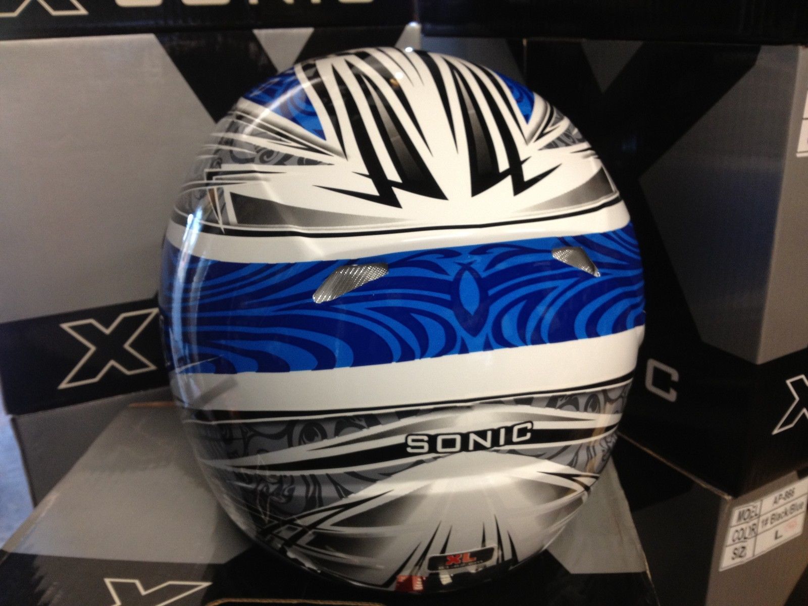 SONIC WHITE BLUE ROAD BIKE HELMET AUSTRALIA SAFTEY STANDARDS SIZE EXTRA