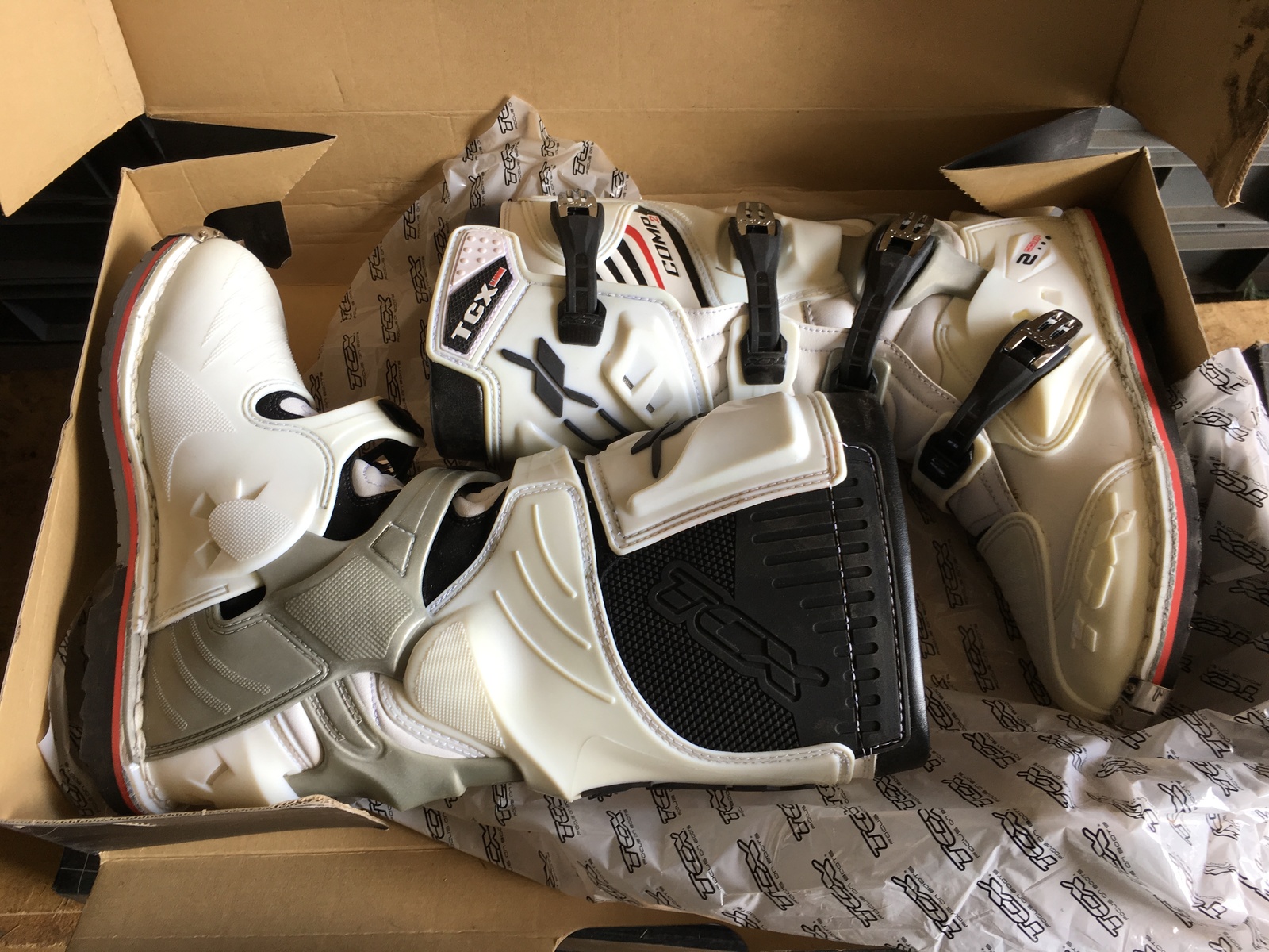 TCX COMP 2 OFF ROAD DIRT BIKE BOOTS WHITE SIZE EURO 43 US 9