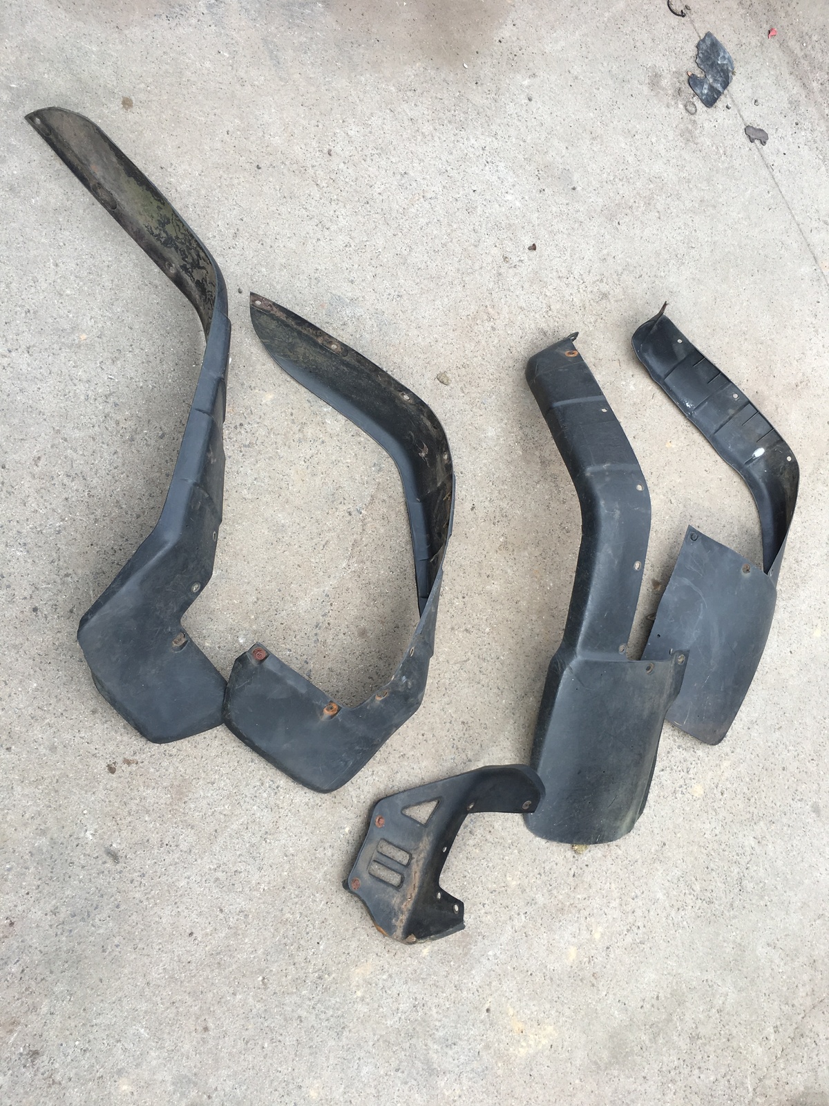 HONDA TRX 300 USED BLACK FLARE KIT MUD FLAP EXTENSIONS RIPPLED 1996