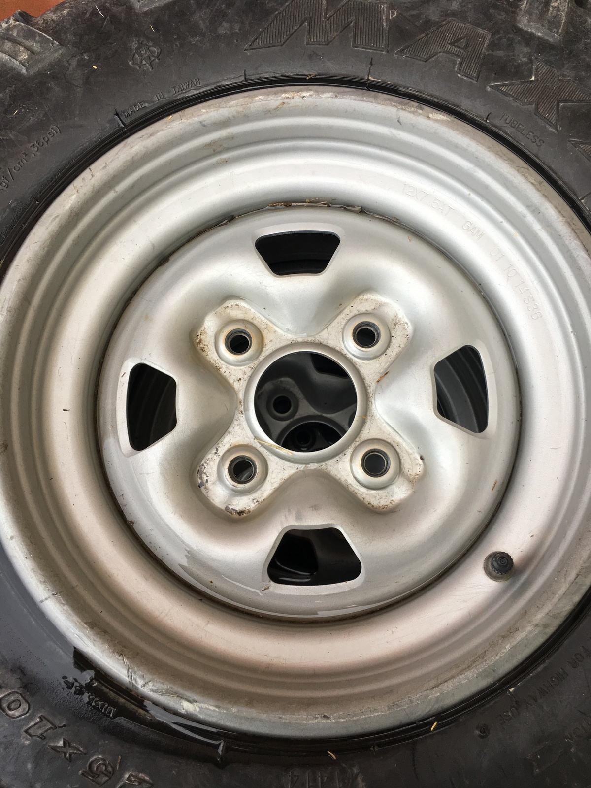 YAMAHA GRIZZLY 550 660 700 REAR ALLOY RIM 12 INCH