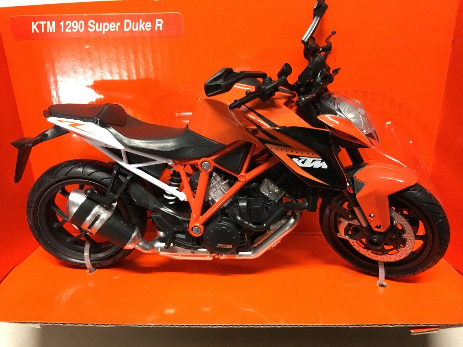 duke 390 toy