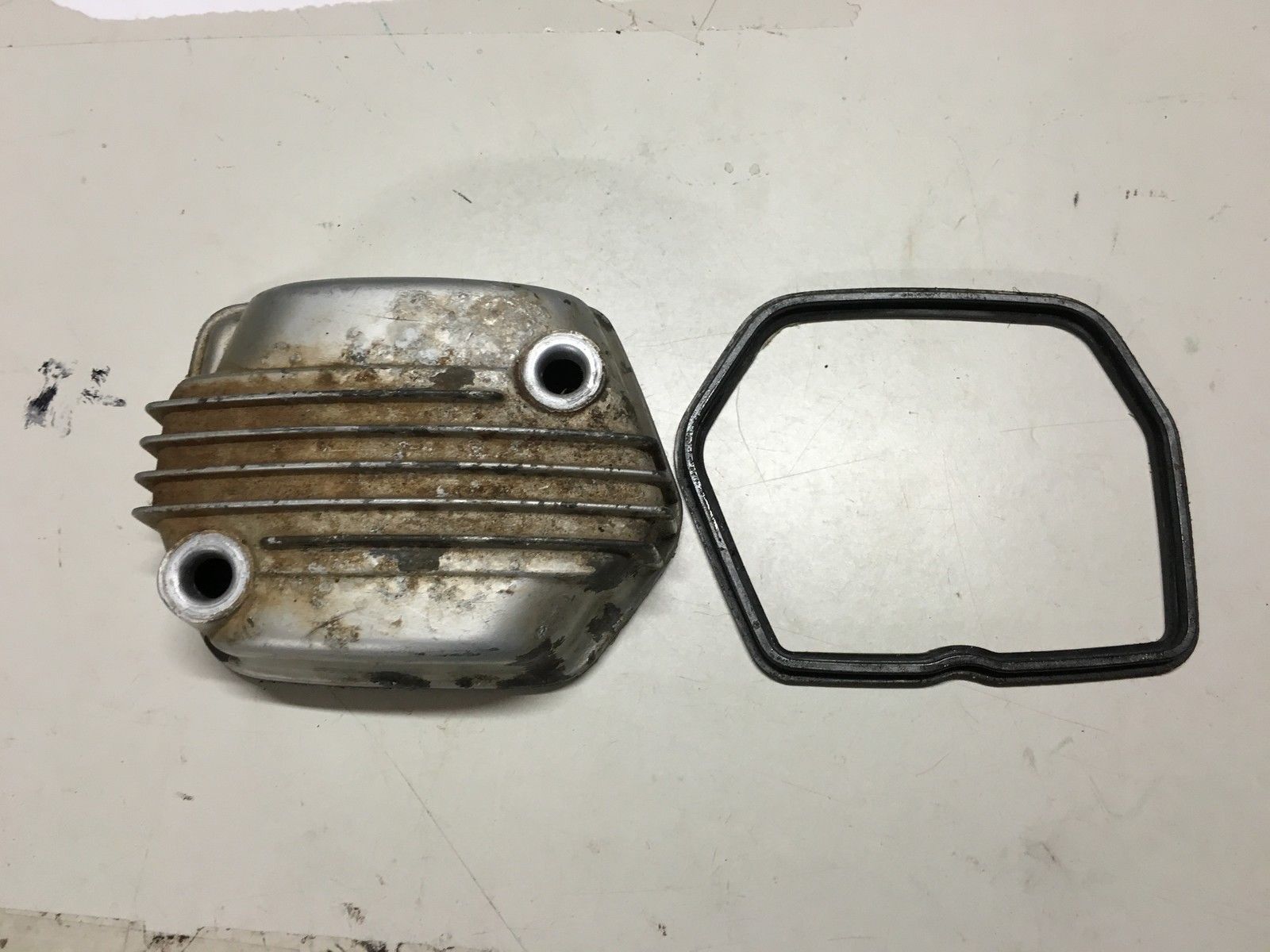  HONDA  XR 80  100 R CRF  TOP ENGINE  TAPPET COVER