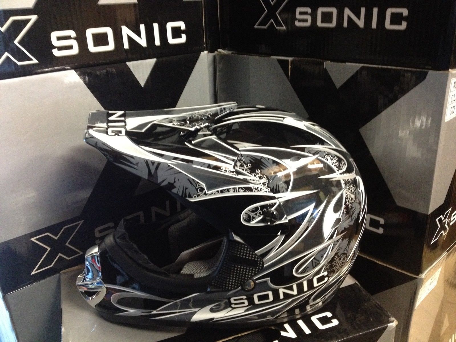SONIC YOUTH KIDS DIRT MX BIKE HELMET AUSTRALIA SAFTEY STANDARDS BLACK