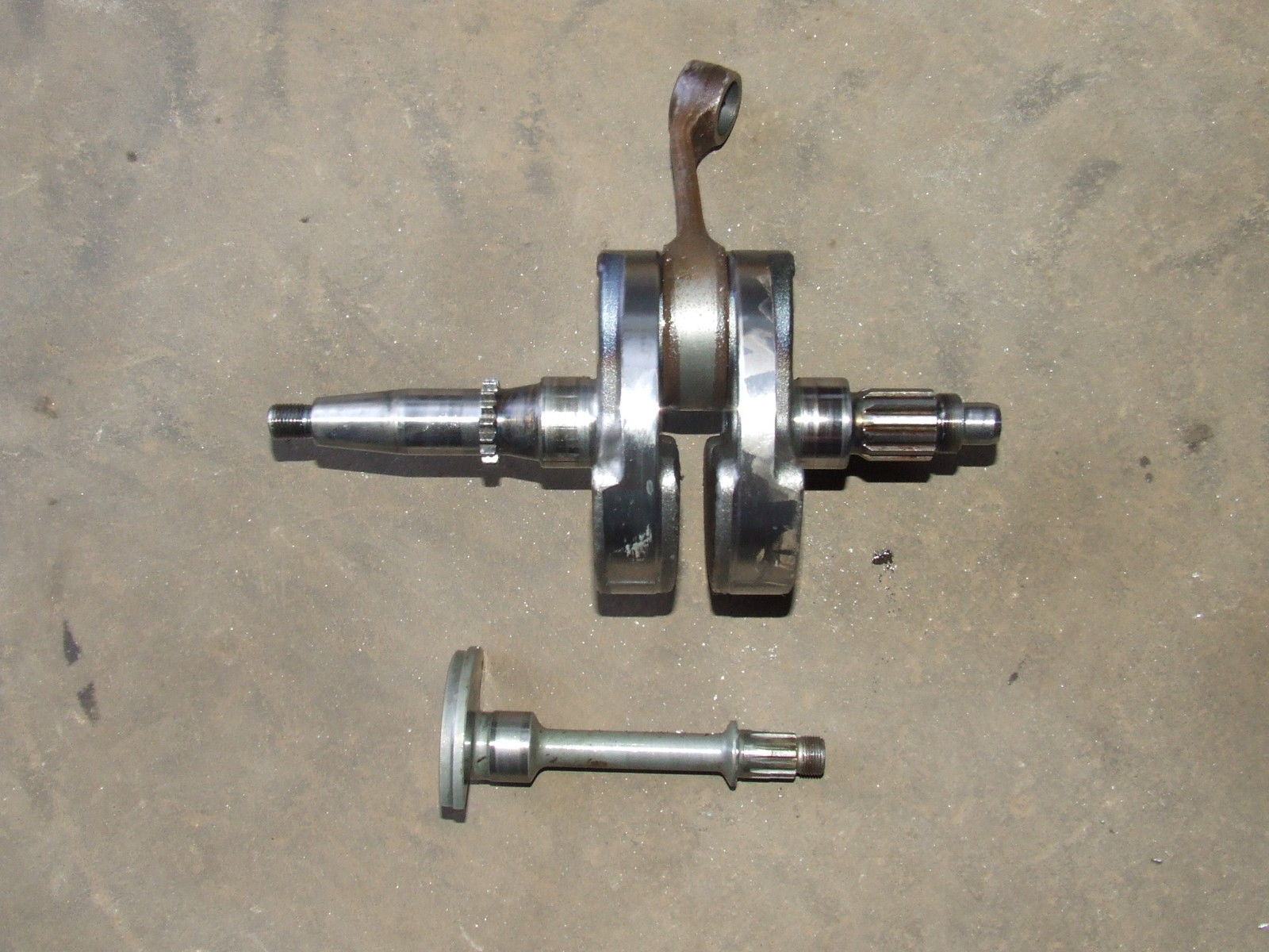 YAMAHA YFZ 450 2004 CRANK AND COUNTER BALLANCE SHAFT , SUITABLE FOR