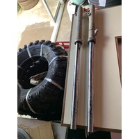 YAMAHA AG 100 2 STROKE FARM BIKE FRONT FORKS - SUSPENSION MARKS ON LEG