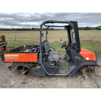 KUBOTA RTV 900 X WRECK INCOMPLETE NO ENGINE , TRANS IN BITS BROKEN SCREEN