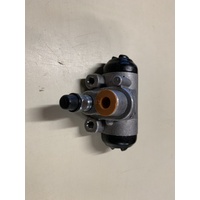 SUZUKI LTF 250 QUAD RUNNER 300 KING QUAD FRONT BRAKE SLAVE CYLINDER