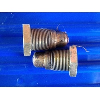 POLARIS MAGNUM 325 500 SWING ARM PIVOT BOLTS