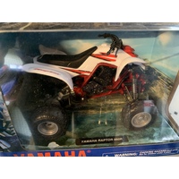 YAMAHA RAPTOR YFM 660 R WHITE / RED  TOY MODEL  DIECAST  1:12 SCALE