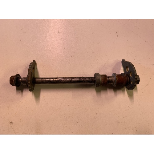 YAMAHA TTR 125 REAR AXLE - NUT - WHEEL SPACERS CHAIN SNAIL ADJUSTERS 