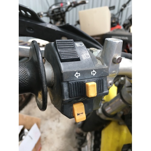 WRECKING SUZUKI DRZ 250 DR 350 USED LEFT SWITCH BLOCK HORN HEAD LIGHT BLINKER