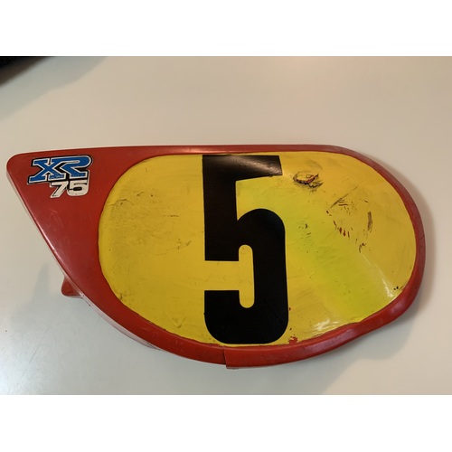 HONDA XR 75 77 78 XR 80 79 - 82 LEFT HAND SIDE PLASTIC SIDE COVER NUMBER PLATE 