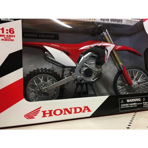 HONDA CRF 450 2018  TOY MODEL DIECAST HUGE 1:6 SCALE GIFT IDEA 