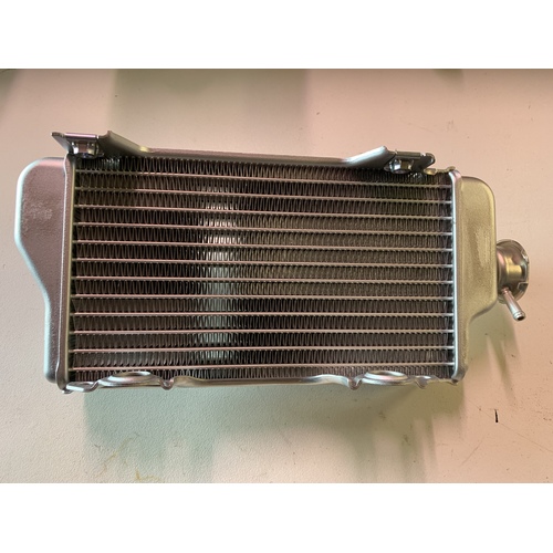 GENUINE SUZUKI RMZ 450 2007 RIGHT HAND RADIATOR 17710-35G30
