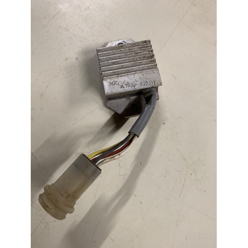 YAMAHA YFM 200 MOTO 4 RECTIFIER REGULATOR 3GC 
