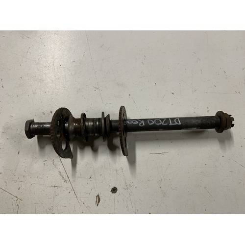 YAMAHA DT 200 R REAR AXLE , WHEEL SPACERS CHAIN ADJUSTER SNAILS 