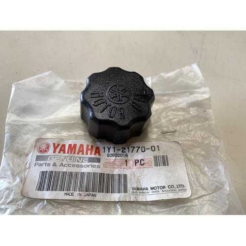 YAMAHA PW 80 GENUINE TWO STROKE OIL TANK CAP  1Y1-21770-02