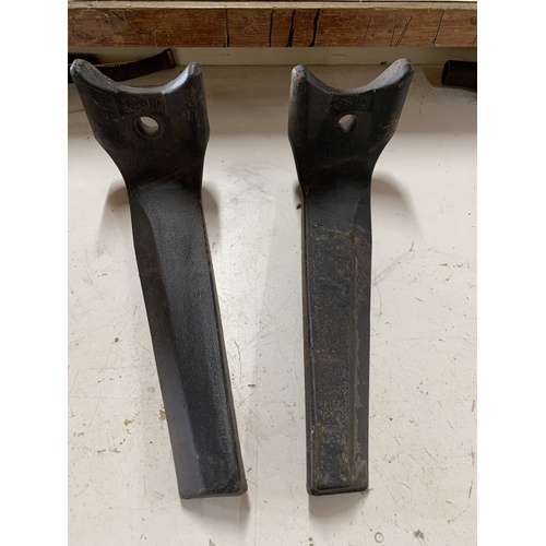 POWER HARROW POINT BLADE TINE KUHN ONE PAIR LEFT + RIGHT 52596410 52596510 
