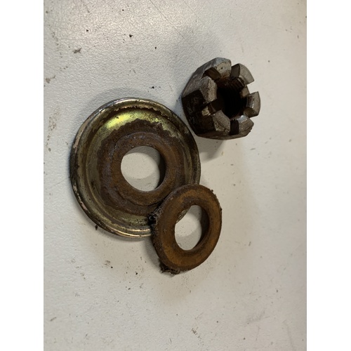 SUZUKI LT 160 REAR WHEEL HUB AXLE NUT AND WASHERS