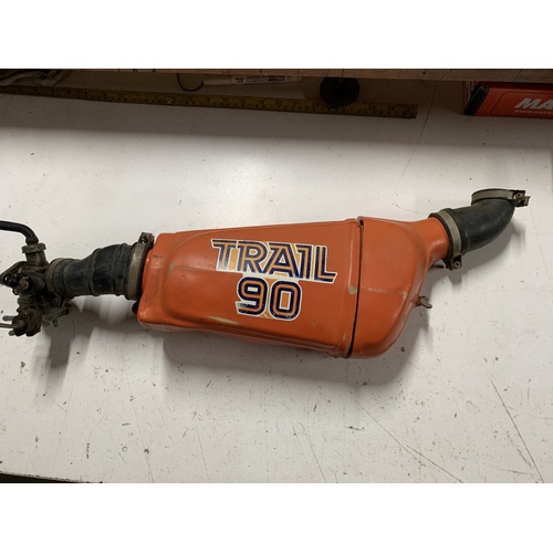 HONDA CT 90 POSTIE TRAIL CARB CARBURETOR AND AIR BOX - DAMAGED RUSTERATION