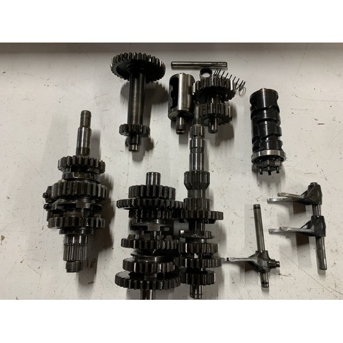 YAMAHA BIGBEAR 350 UH GEAR BOX INTERNALS TRANSMISSION SET