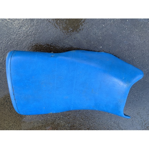KAWASAKI KLF 300 BAYOU WORKHORSE 2X4 A B  SEAT BLUE FEW SMALL TEARS