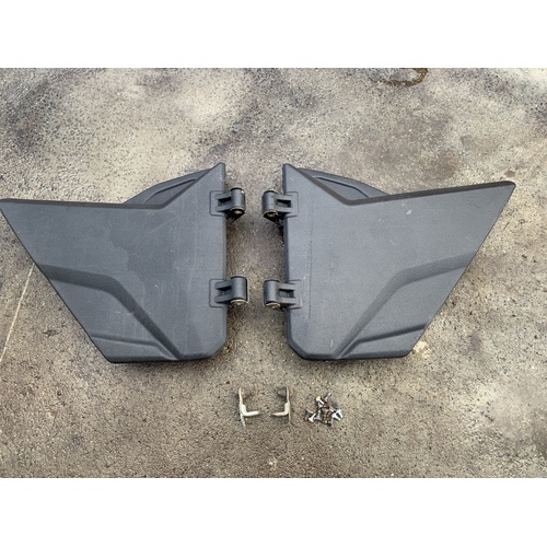 HONDA SXS 700 PIONEER HALF DOOR SET LEFT AND RIGHT WRECKING