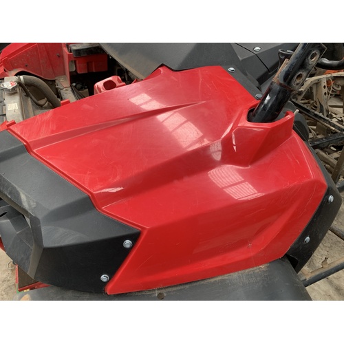 HONDA PIONEER SXS 700 FRONT LEFT RED FENDER GUARD   2014 - 2025