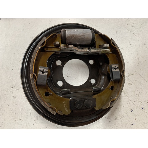 KAWASAKI MULE 3010 4010 diesel REAR RIGHT BRAKE PLATE ASSY KAF 620 950 2001 - 2013