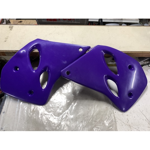 UFO KTM 1993 - 1997 250 300 TWO STROKE PURPLE TANK SHROUDS SIDE COVERS 3022PU