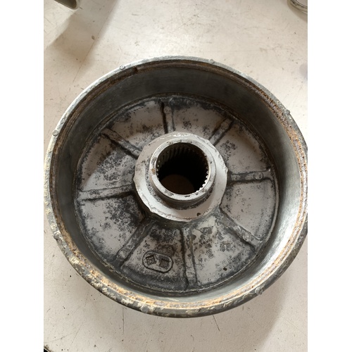HONDA TRX 420 REAR BRAKE DRUM FOURTRAX 2007 - 2013 GOOD SPLINES