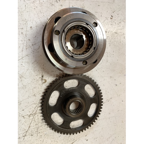 SUZUKI OZARK LTF 250 FLYWHEEL FLY WHEEL AND STARTER CLUTCH ASSY