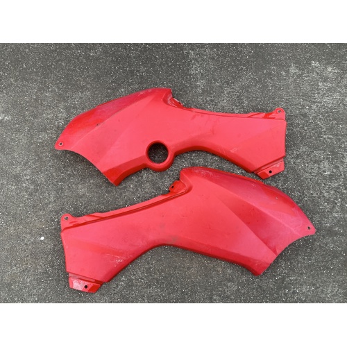HONDA TRX 250 2005 - 2020 RED PLASTIC FUEL TANK SIDE COVER PAIR LEFT AND RIGHT