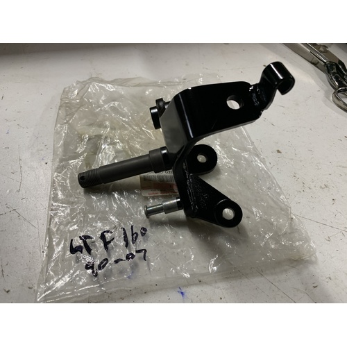 SUZUKI LT LTF 160 LEFT HAND KNUCKLE STUB AXLE  51240-02C01