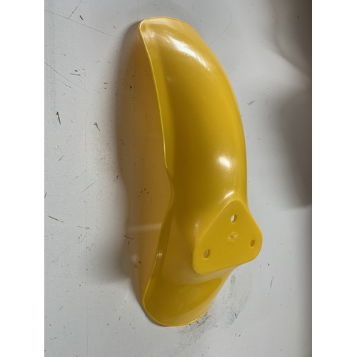 SUZUKI JR 50 FRONT YELLOW GUARD FENDER FR 53111-04420-25Y 1984 - 1999