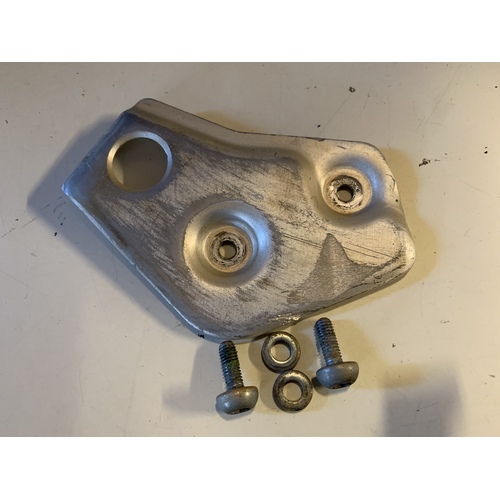 HONDA XR 400 R 250 REAR BRAKE MASTER CYLINDER GUARD / SHEILD 1996 - 2004