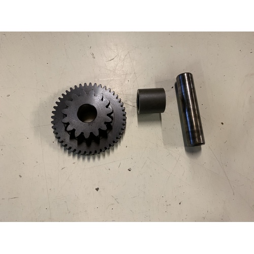 SUZUKI DR 200 SE AG TROJAN STARTER MOTOR IDLE GEAR SHAFT & SPACER