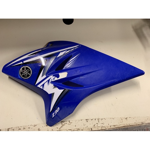 YAMAHA TTR 230 FUEL TANK SHROUD LEFT HAND SIDE