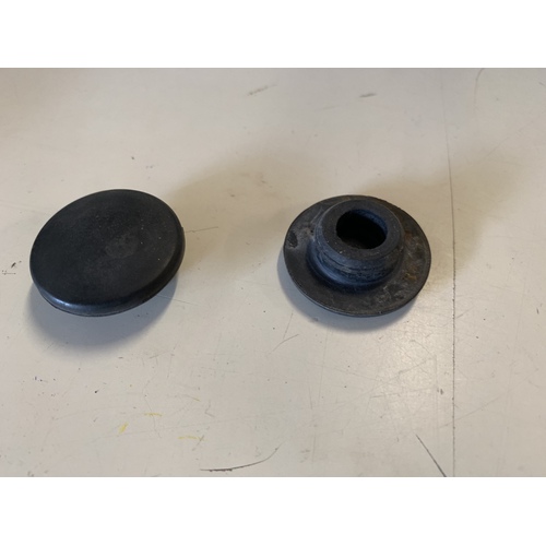 YAMAHA AG 200 DT 175 TOP FORK TUBE CAP RUBBER PLUG BUNG