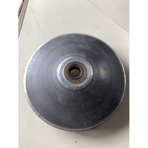 YAMAHA  GRIZZLY 600 INNER CVT CLUTCH FIXED SHEEVE PRIMARY