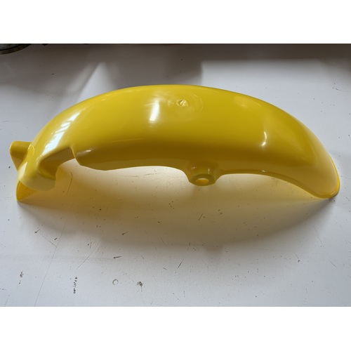 SUZUKI JR 50 REAR YELLOW GUARD FENDER RR 63111-04411-25Y 1984 - 1999