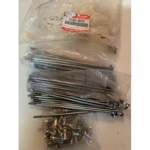 SUZUKI DR 250 S REAR WHEEL SPOKES NOS 33 SPOKES  65320-38200 NOT COMPLETE ?
