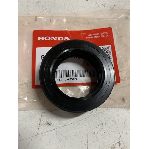 GENUINE HONDA XL 250 350 72 - 78 COUNTER SHAFT SPROCKET OIL SEAL  91205-333-015