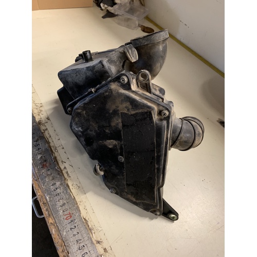 YAMAHA AG 200 AIR FILTER BOX  NO FILTER 