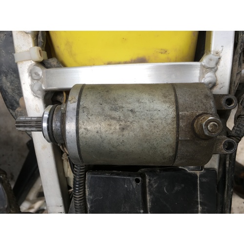 WRECKING SUZUKI DRZ 400 E THIS LISTING IS FOR THE USED STARTER MOTOR 