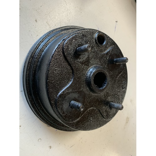 YAMAHA YFM 350 400 BIG BEAR KODIAK FRONT BRAKE DRUM see pics and read discription