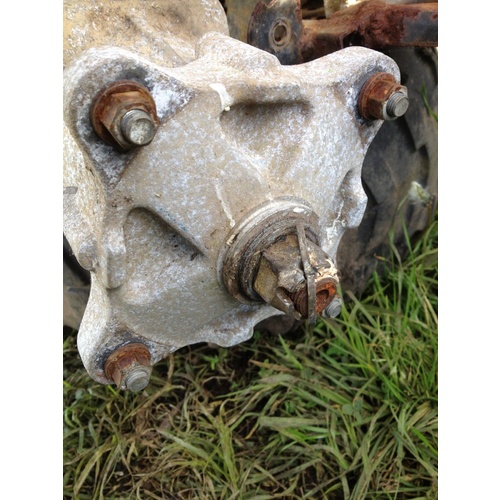 POLARIS 600 SPORTSMAN REAR WHEEL HUB