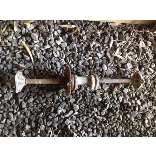 POLARIS REAR CHAIN DRIVE REAR AXLE - HUBS AND CARRIER 250 350 425 -   GO CART 