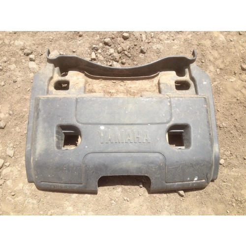 YAMAHA GRIZZLY YFM 660 WRECKING QUAD  REAR BLACK PLASTIC COVER FENDER